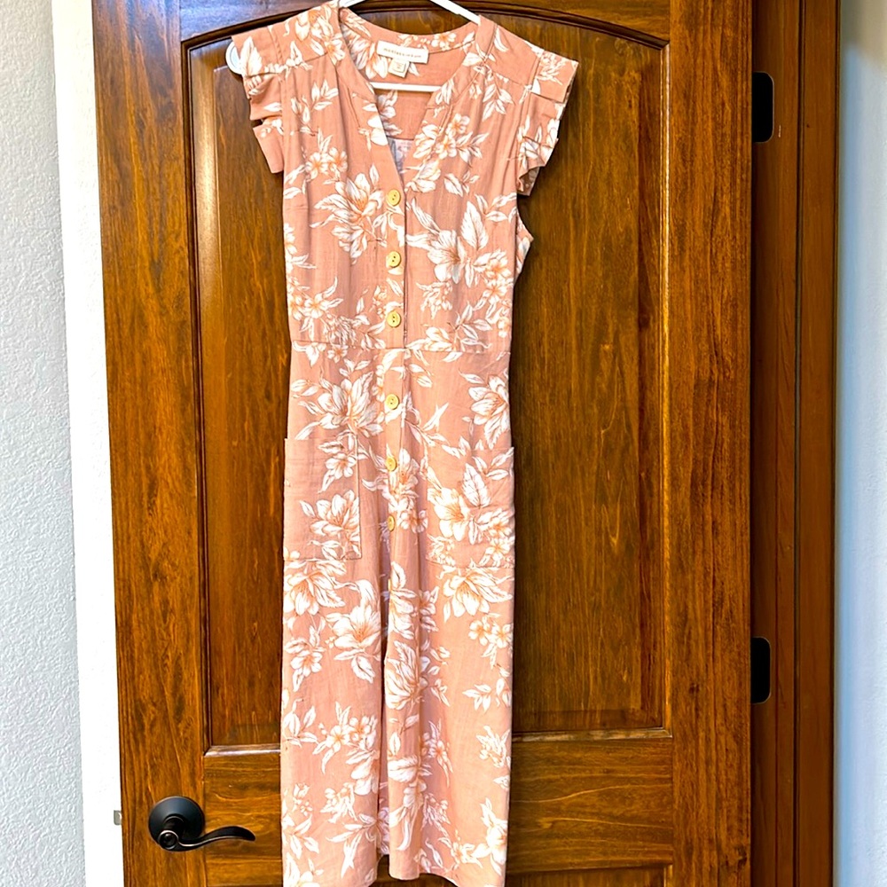 Monteau Los Angeles women’s size XS Gorgeous dress!!!!! Brand new without tags.